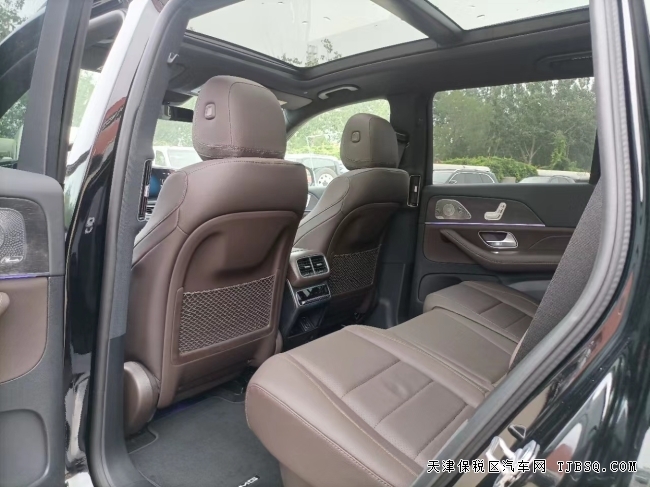 22款美規(guī)GLS450 AMG 7座 天津港口現(xiàn)車110萬鉅惠