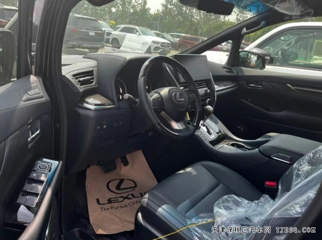 22款雷克薩斯LM350天津港口現車熱賣中 頂級MPV