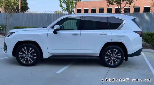 22款美版雷克薩斯LX600 天津港口現(xiàn)車只需195萬 22款美版雷克薩斯LX600 天津港口現(xiàn)車只需195萬