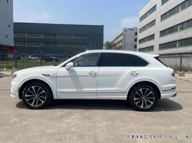 22款美版賓利添越4.0 天津港口現車鉅惠中