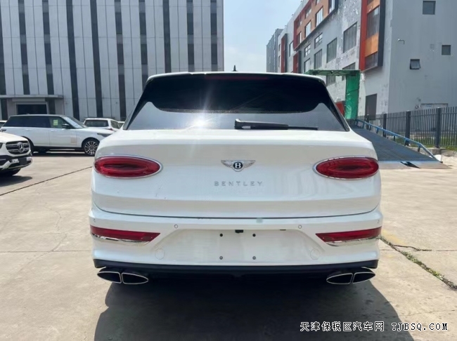 22款美版賓利添越4.0 天津港口現車鉅惠中