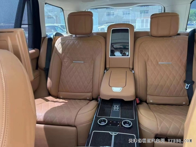 天津港平行進(jìn)口車路虎攬勝創(chuàng)世加長SV頂級(jí)配置港口現(xiàn)車248萬