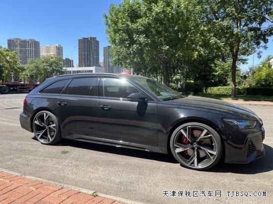 天津港平行進(jìn)口車(chē)22款?yuàn)W迪RS6現(xiàn)車(chē)港口優(yōu)惠170萬(wàn)裸車(chē)