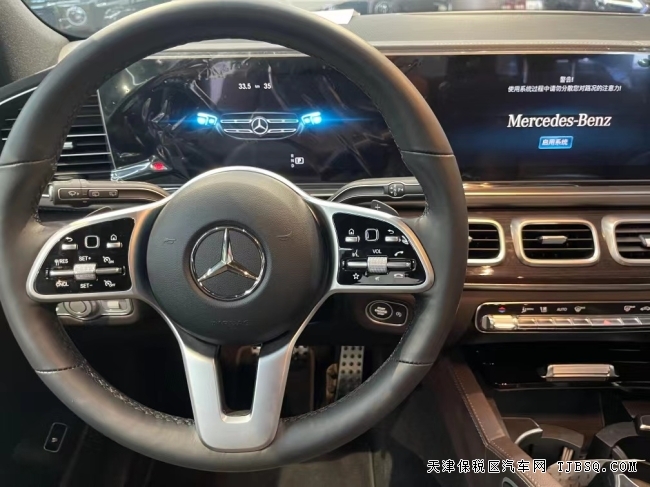 平行進口車22款奔馳GLS450現(xiàn)車到店顏色齊全港口熱賣112萬