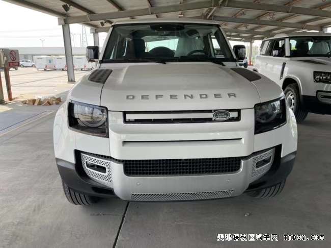 21款歐規(guī)版路虎衛(wèi)士 天津港口現(xiàn)車95萬鉅惠