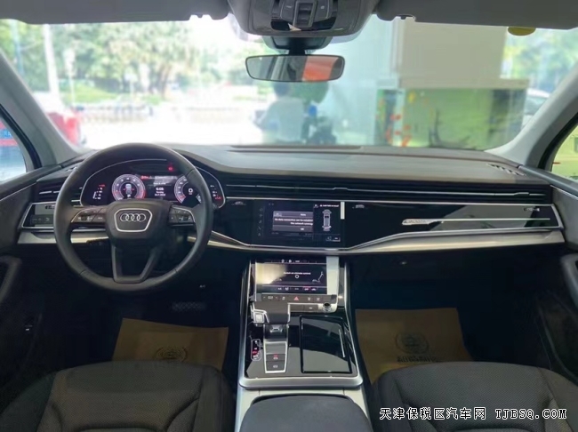天津港平行進口22款2.0T奧迪Q7  現(xiàn)車熱賣中 性價比超高的一款車型 51萬起步