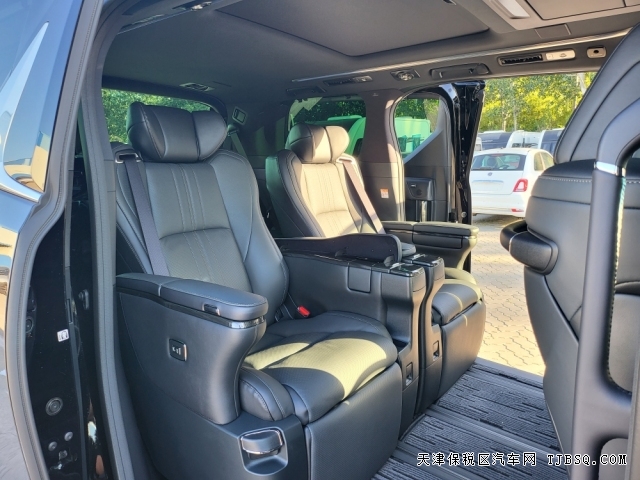 22款平行進(jìn)口雷克薩斯LM350  現(xiàn)車到港 手續(xù)齊全 可售全國