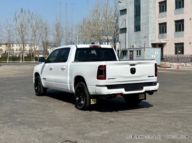 21款平行進口道奇公羊 港口現(xiàn)車 手續(xù)齊全
