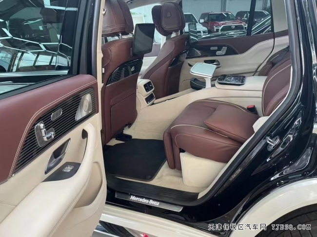 GLS450升級邁巴赫內(nèi)飾 130萬起 現(xiàn)車手續(xù)齊 免費提供私人訂制方案