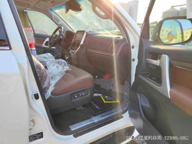 天津港酷路澤5700 21款 VXR GTS現(xiàn)車手續(xù)齊 全國可上牌