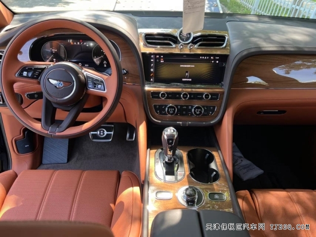 賓利添越21款車(chē)型  年終鉅惠308W