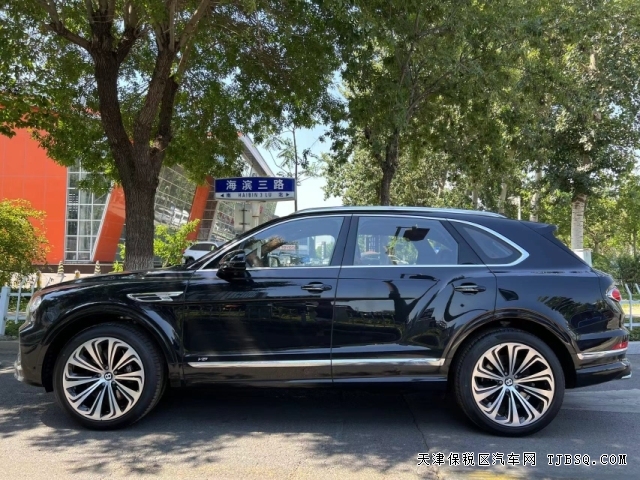 賓利添越21款車(chē)型  年終鉅惠308W