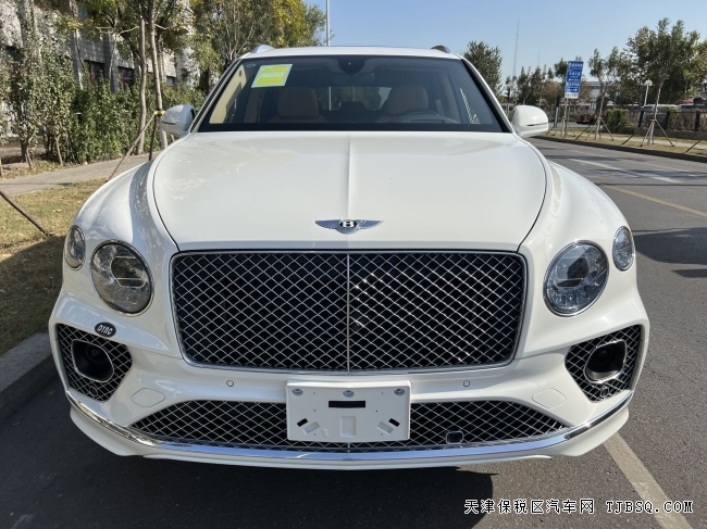 全天津最便宜的高配添越白色車身棕色內(nèi)飾