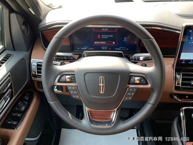 領(lǐng)航員 21款 3.5T 四驅(qū) 長軸 Reserve  現(xiàn)車特惠中