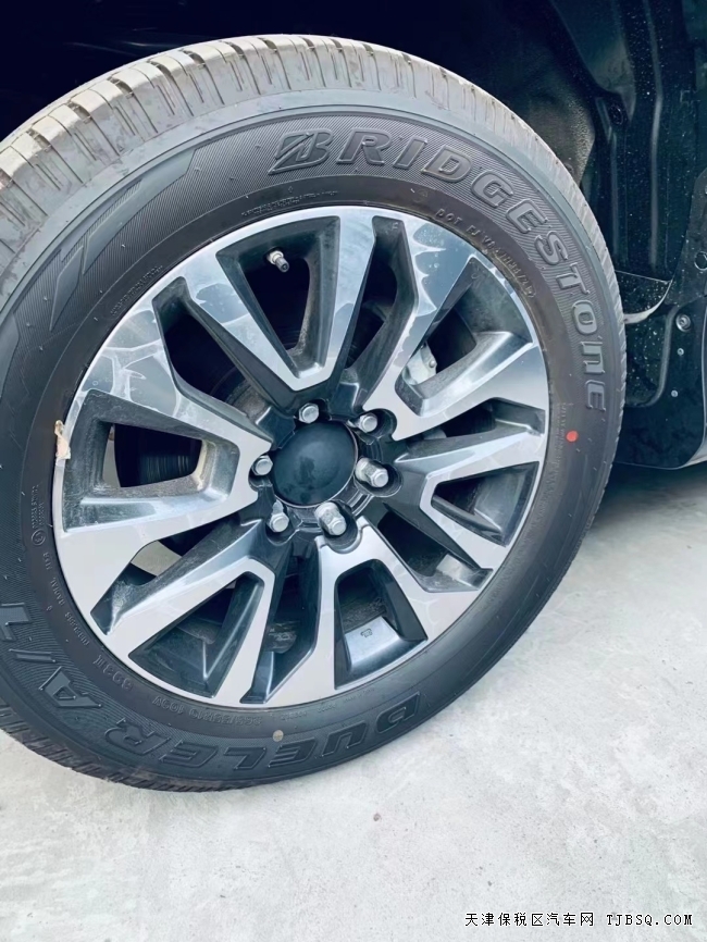 天津港平行進口 霸道2800 現(xiàn)車