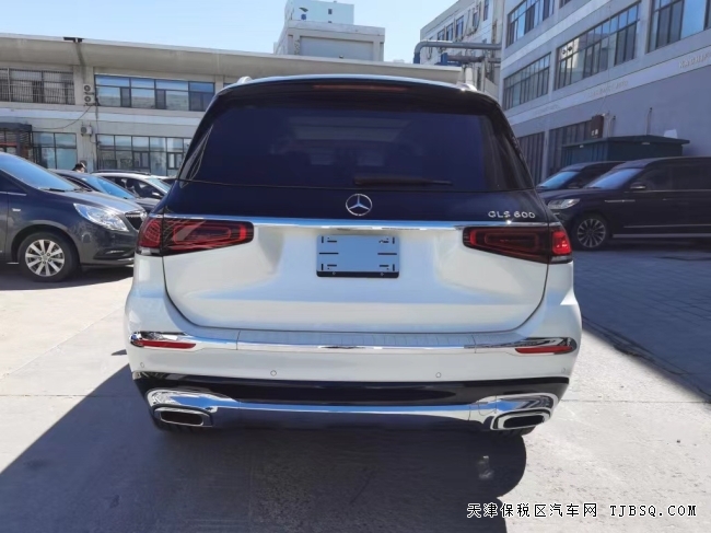 22款奔馳GLS450升級改裝四座邁巴赫 100多萬能買到300多萬的車
