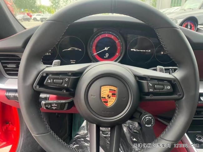 天津港平行進(jìn)口 保時(shí)捷911 22款3.0T 現(xiàn)車手續(xù)齊