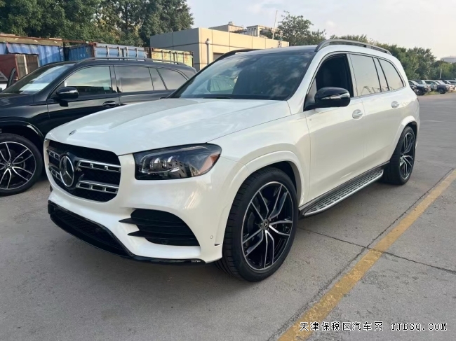 天津港平行進口22款奔馳GLS580現(xiàn)車195萬