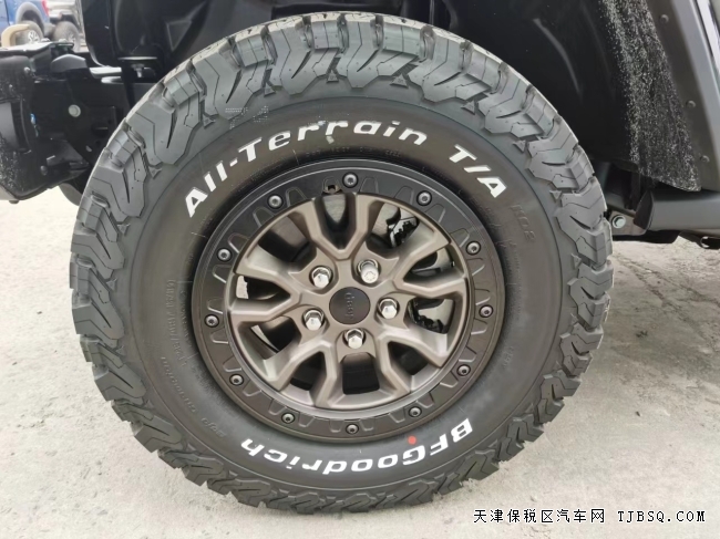 6.4L大排量牧馬人392配置參數(shù)價(jià)格圖片詳解 展廳現(xiàn)車秒殺中