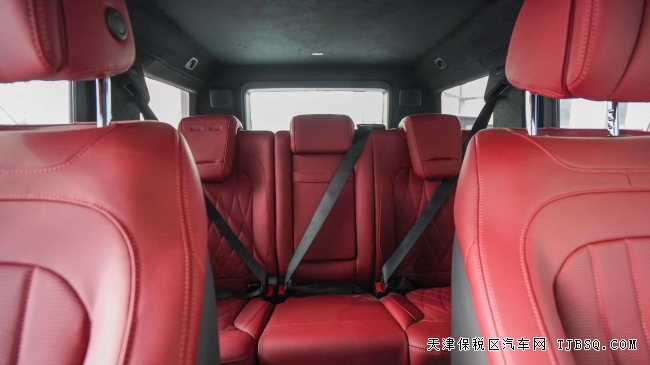 21款加拿大版奔馳G550頂級配置 稀缺顏色 瓷器藍 天津港口現(xiàn)車熱賣中