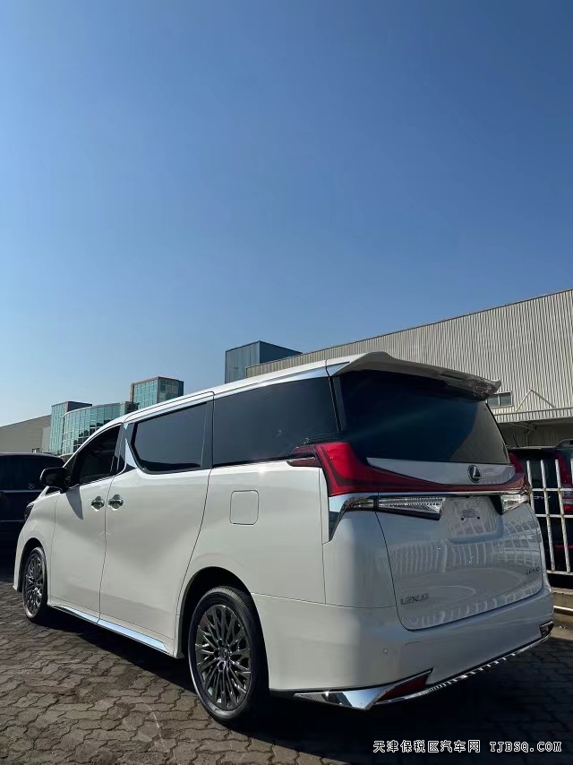 天津平行進口22款菲律賓版雷克薩斯LM350七座 現(xiàn)車特價