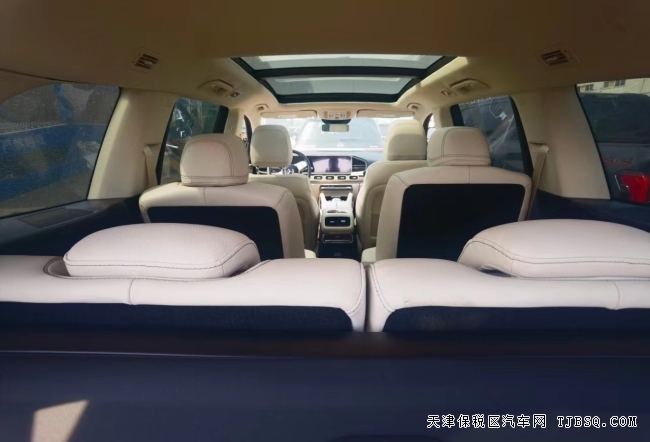 平行進口21款美規(guī)奔馳GLS580天津港188萬現(xiàn)車