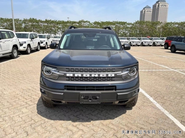 平行進(jìn)口22款福特烈馬SUV天津港現(xiàn)車(chē)價(jià)格優(yōu)惠定金發(fā)車(chē)