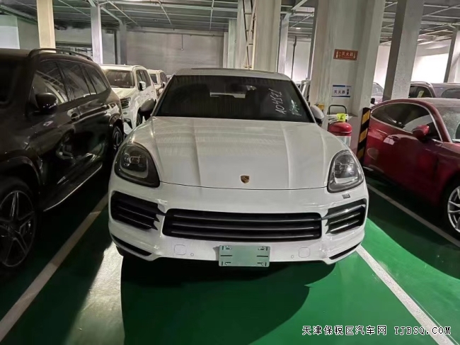 天津港平行進口 卡宴 現(xiàn)車