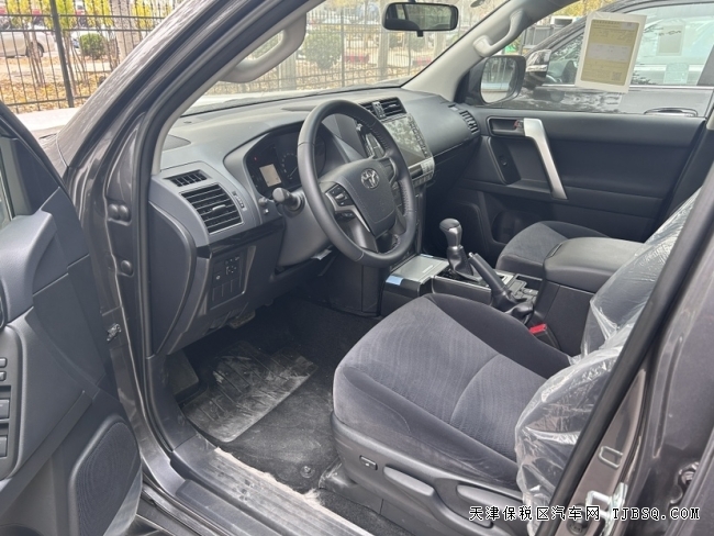 平行進(jìn)口22款豐田霸道2800天津港現(xiàn)車價格優(yōu)惠包上牌