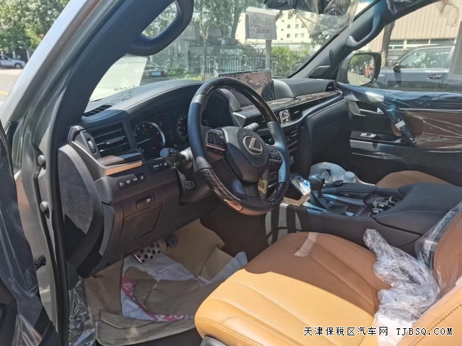 天津港平行進口雷克薩斯570現(xiàn)車直降 年底促銷價 最后一批大V8發(fā)動機 