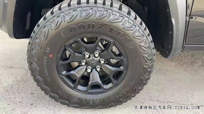 港口現(xiàn)車直降 商家賠錢出售 85萬起就能提到道奇公羊霸王龍