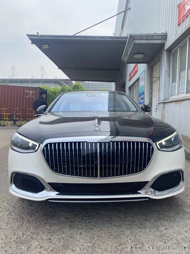 天津港平行進口車邁巴赫S580現(xiàn)車熱賣中