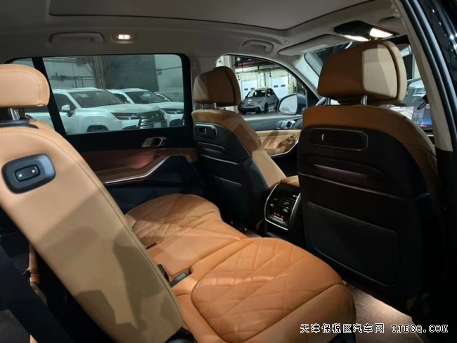 平行進(jìn)口2023款寶馬X7天津港現(xiàn)車熱銷