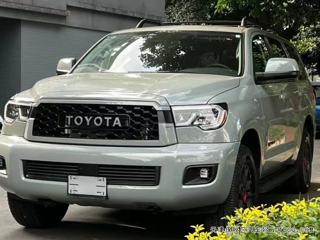 22款豐田紅杉5.7全新國六現(xiàn)車展廳現(xiàn)車 越野中的天花板 全國可上牌