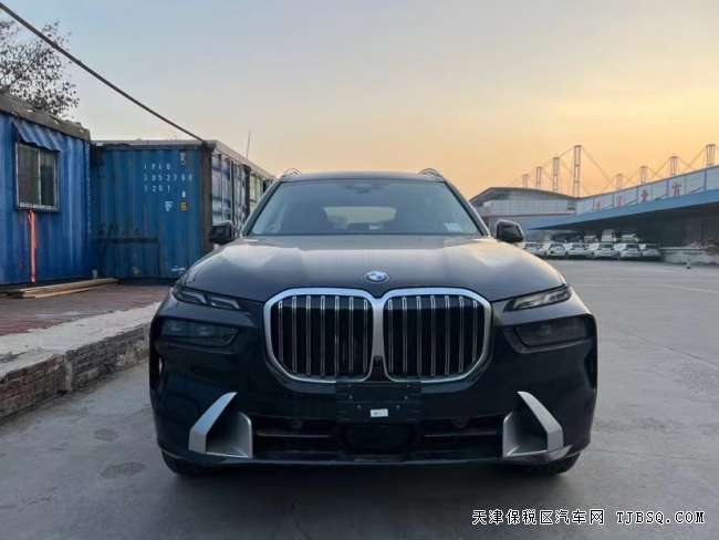平行進口23款寶馬X7天津港現(xiàn)車年底大促