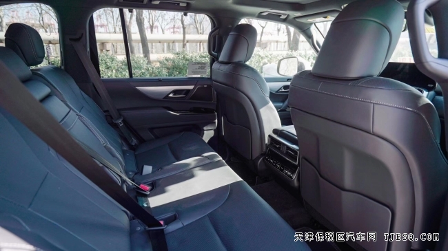 平行進(jìn)口22款雷克薩斯LX600天津港現(xiàn)車年底大促