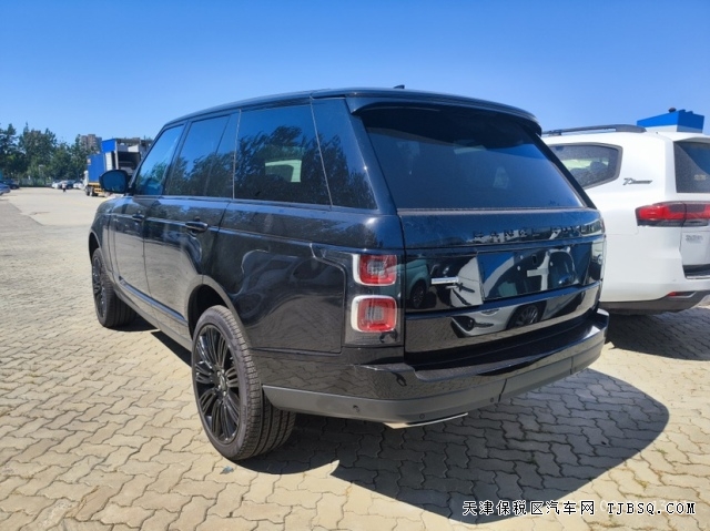 21款路虎攬勝創(chuàng)世 現(xiàn)車手續(xù)齊全  年終價(jià)格大跳水