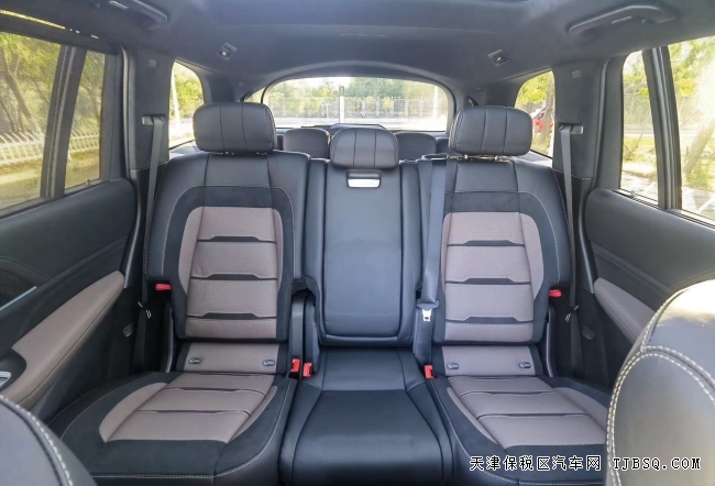 22款加版奔馳GLS63港口現(xiàn)車價格以及車輛照片詳情