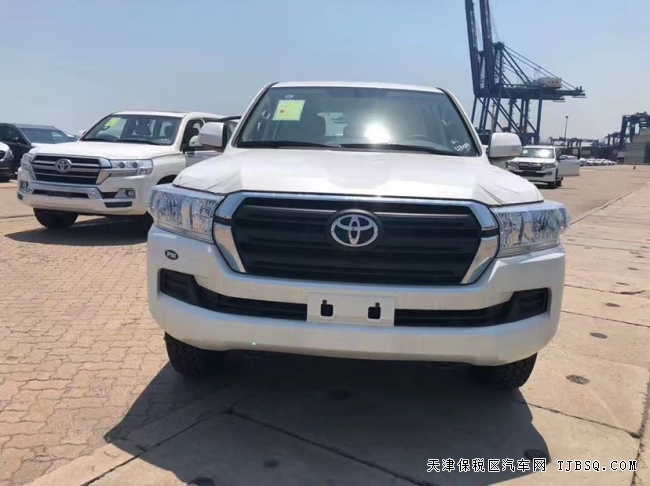 全新22款豐田酷路澤4000中東版 火爆預(yù)售中 6月現(xiàn)車 報價85萬元