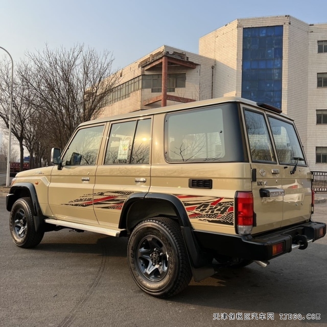 18649036440 豐田酷路澤LC76為什么被稱為越野之王呢