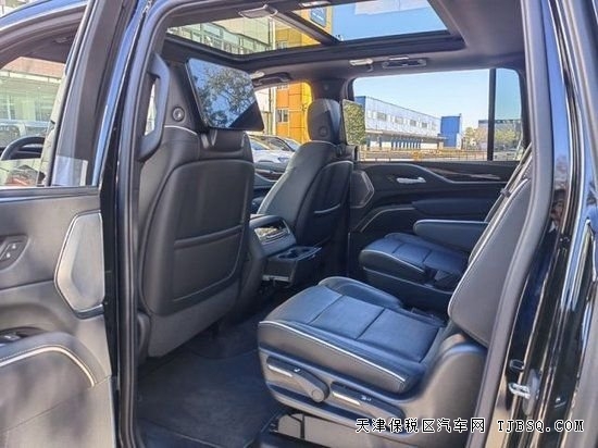 18649036440 22款凱迪拉克凱雷德采用6.2L 到店送豪禮