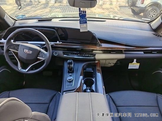 18649036440 22款凱迪拉克凱雷德采用6.2L 到店送豪禮