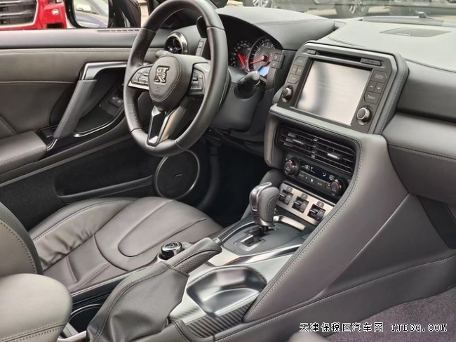 日產(chǎn)GTR海外一首車源顏色齊全 金秋價格大談