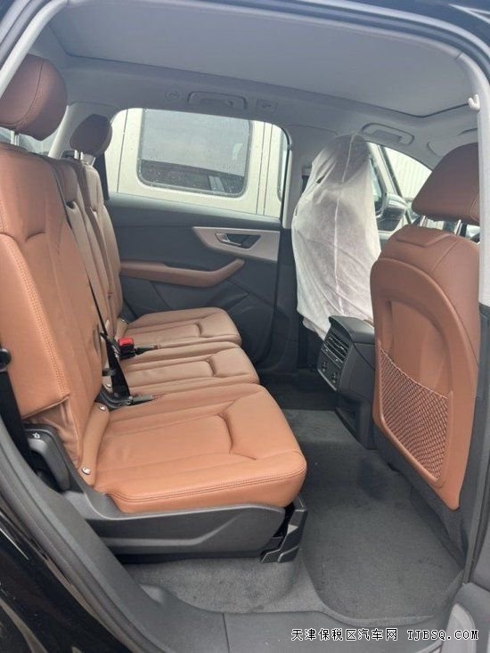 23款奧迪Q7 3.0T 7座 標(biāo)準50來萬提車