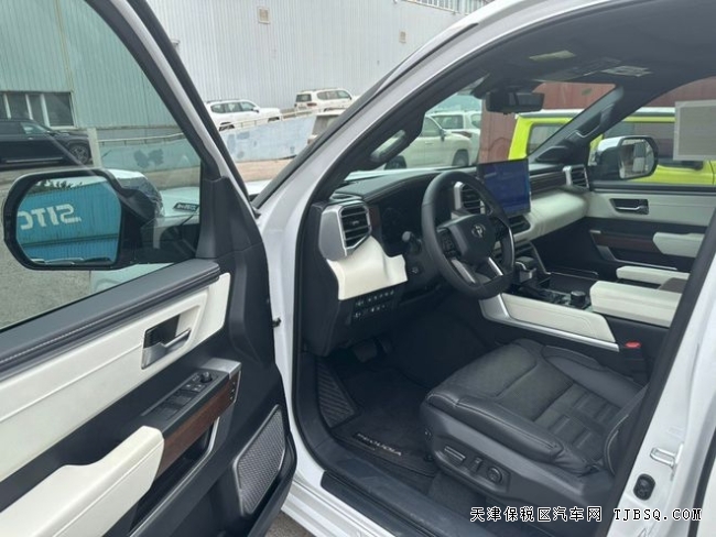 23款豐田紅杉3.5T 現(xiàn)車港口優(yōu)惠熱銷中