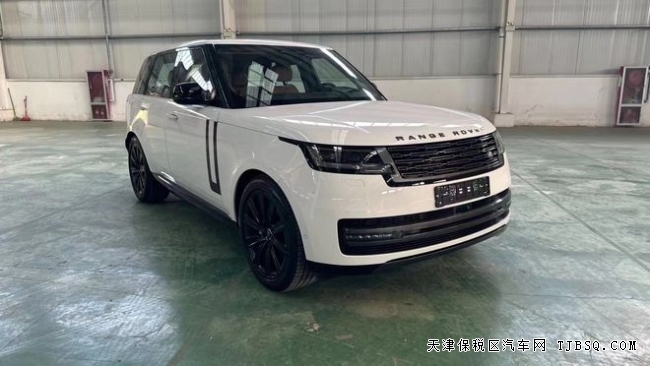 23款路虎3.0 HSE 300柴油現(xiàn)車優(yōu)惠10萬