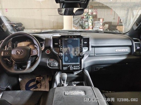 23款道奇霸王龍6.2港口現(xiàn)車80余萬起售
