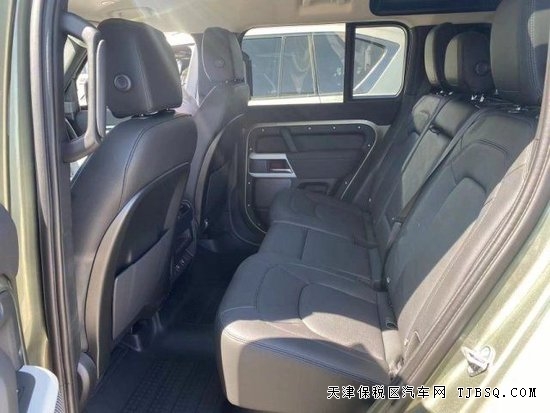 23款歐規(guī)路虎衛(wèi)士110 3.0汽油 P400 SE綠/黑現(xiàn)車