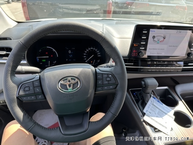 18649036440 23款進口豐田塞納 豪華商務舒適感十足港口現(xiàn)車