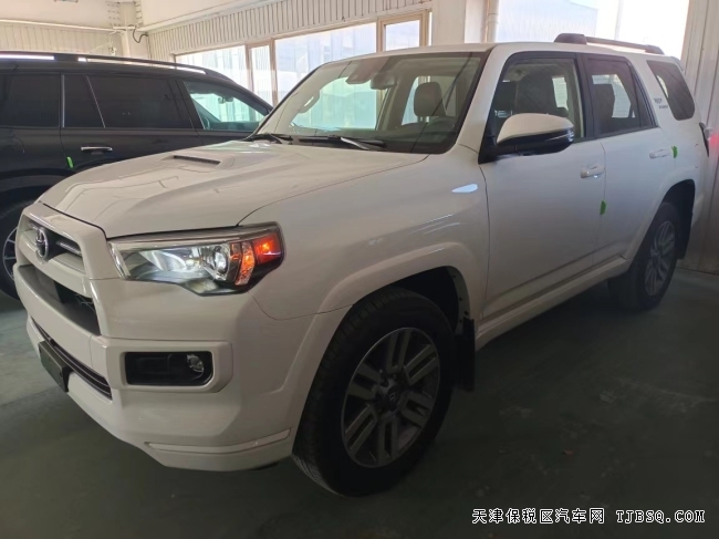 平行進(jìn)口豐田超霸最近價(jià)格小漲 現(xiàn)車(chē)不多 配置詳情如下
